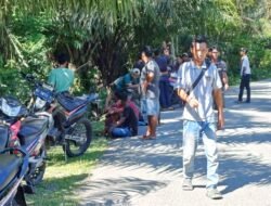 Jalan Hauling PT AJB Kembali Diblokir, Kali ini Warga Dirikan Pos Ronda di Tengah Jalan