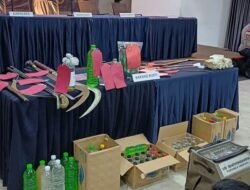 Hendak Tawuran Pakai Kode “Angin Lagi Kencang”, Puluhan Remaja Ditangkap di Jaktim 8 Hendak Tawuran Pakai Kode “Angin Lagi Kencang”, Puluhan Remaja Ditangkap di Jaktim