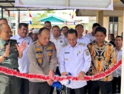 Dirresnarkoba Polda Aceh Hadiri Peluncuran Kampung Bebas Narkoba di Lhong Raya 2 Dirresnarkoba Polda Aceh Hadiri Peluncuran Kampung Bebas Narkoba di Lhong Raya