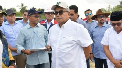 Pj Gubernur Aceh Bustami Tinjau Tol Sigli-Banda Aceh