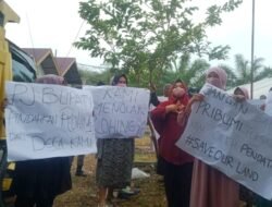 Dinilai Tak Sesuai Janji, Belasan Warga Desa Suak Nie Aceh Barat Unjuk Rasa Tolak Etnis Rohingya