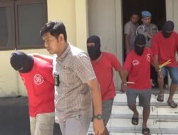 Polres Aceh Barat Tangkap 4 Orang Penyelundupan Etnis Rohingya 7 Polres Aceh Barat Tangkap 4 Orang Penyelundupan Etnis Rohingya