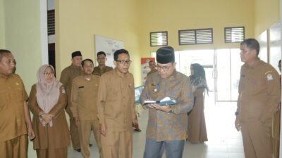 Pj Bupati Mahdi Lakukan Sidak di Hari Pertama Masuk Kerja, ASN yang Melanggar Dikenakan Sanksi