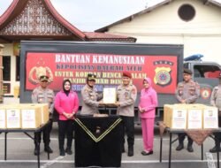 Bantuan Kemanusiaan dari Polda Aceh untuk Korban Bencana Alam Tiba di Sumbar 6 Bantuan Kemanusiaan dari Polda Aceh untuk Korban Bencana Alam Tiba di Sumbar