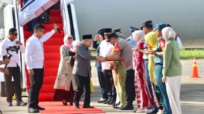 Wapres Ma’ruf Amin Tiba di Aceh, Kapolda Ahmad Kartiko Sambut Kedatangannya