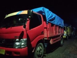 Tak Penuhi Tuntutan Warga, 30 Truk Hauling Batu Bara PT AJB Dihadang