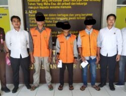 Tersangka Perambahan Hutan dan Judi Online di Galus Diserahkan ke Kejari 5 Tersangka Perambahan Hutan dan Judi Online di Galus Diserahkan ke Kejari