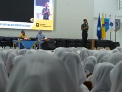 Kuliah Umum di UTU, Letkol Erlan: Negara Menunggu Pengabdianmu 12 Kuliah Umum di UTU, Letkol Erlan: Negara Menunggu Pengabdianmu