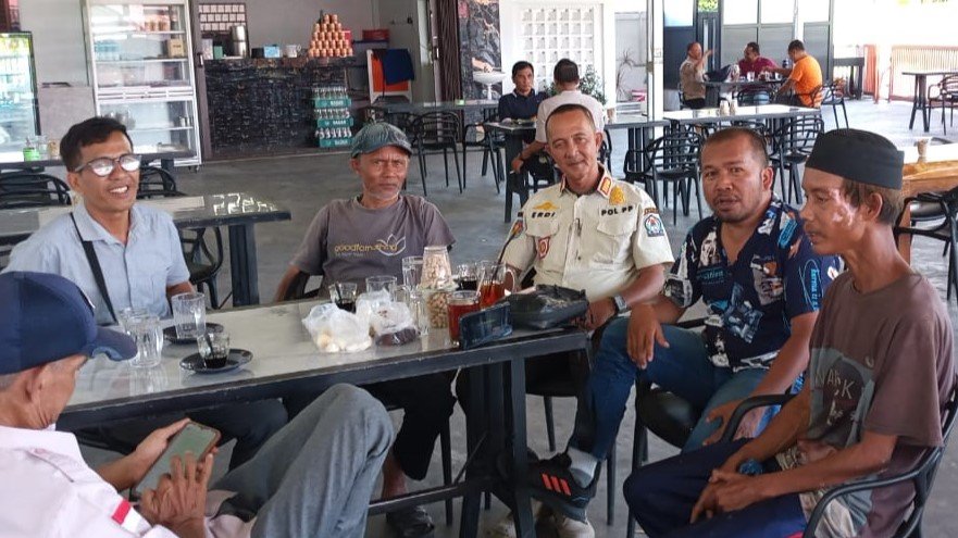 Perjuangan Seorang Lelaki Untuk Bertahan Hidup di Jalanan Kota meulaboh 2