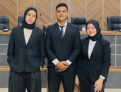 Tim Debat Hukum FH USK Raih Juara 3 dalam Law Fair 2025 9 Tim Debat Hukum FH USK Raih Juara 3 dalam Law Fair 2025