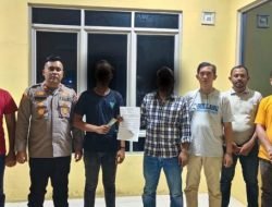 Jukir dan Pengelola Parkir Liar Diciduk Tim Lebah Polsek Darussalam 9 Jukir dan Pengelola Parkir Liar Diciduk Tim Lebah Polsek Darussalam