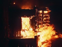 Tiga Rumah Terbakar di Krueng Barona Jaya Aceh Besar