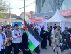 Ribuan Warga Banda Aceh Long March Dukung Palestina