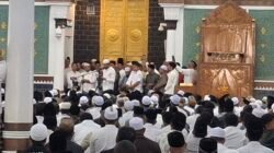Abu Paya Pasi Resmi Jabat Imam Besar Masjid Raya Baiturrahman