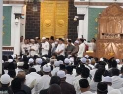 Abu Paya Pasi Resmi Jabat Imam Besar Masjid Raya Baiturrahman