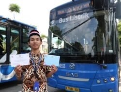 Prabowo Ajak Rakyat Kecil Merayakan Kemerdekaan di Istana Negara