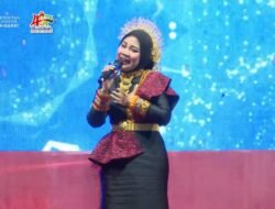Cut Zuhra Meriahkan Opening Ceremony HUT Meulaboh ke-437 dengan Lagu Hikayat Prang Sabi dan Meugoe Sira 12 Cut Zuhra Meriahkan Opening Ceremony HUT Meulaboh ke-437 dengan Lagu Hikayat Prang Sabi dan Meugoe Sira
