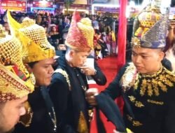 Wagub Aceh Disambut Ranup Sigapu dan Pemakaian Kopiah Meukutop di Aceh Barat 5 Wagub Aceh Disambut Ranup Sigapu dan Pemakaian Kopiah Meukutop di Aceh Barat