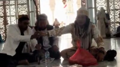 Pengelola Masjid Raya Baiturrahman Bantah Izin Ritual Peusijuk Tongkat untuk Pengobatan